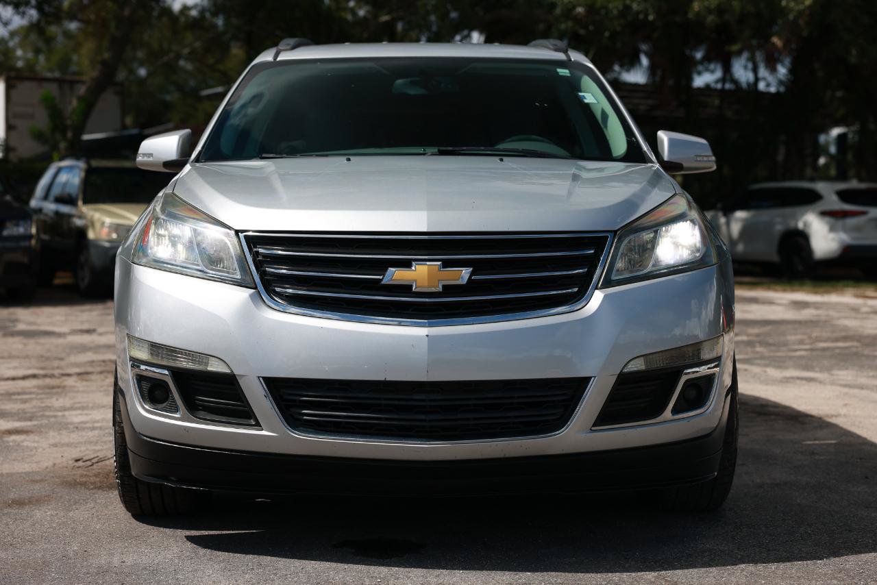 Used 2015 Chevrolet Traverse LT FWD image 19