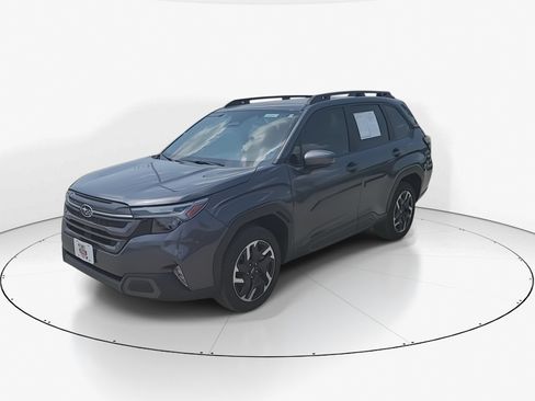 Used 2026 Subaru Forester Limited AWD/4WD image 3