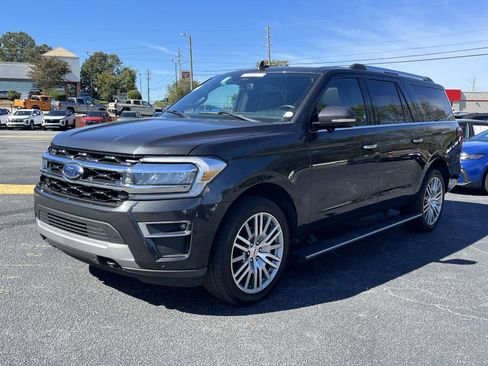 Used 2023 Ford Expedition Max Limited image 7