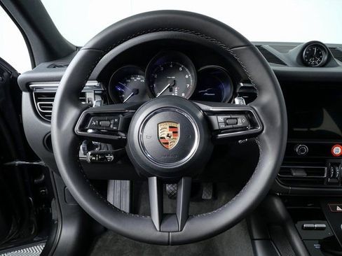 New 2026 Porsche Macan AWD image 10