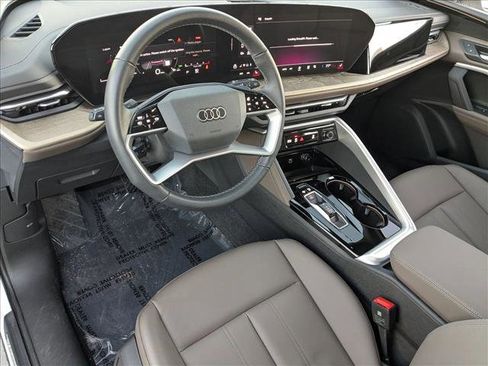 Certified 2025 Audi Q5 Premium w/ Convenience Package image 10