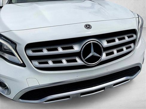 Used 2020 Mercedes-Benz GLA 250 4MATIC image 30