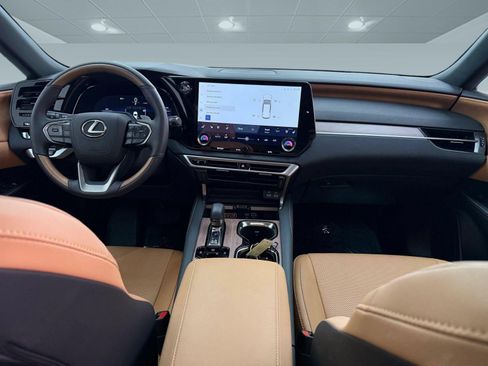 Used 2025 Lexus RX 350 Premium w/ Convenience Package FWD image 13