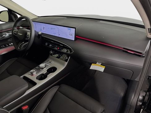 New 2026 Genesis GV70 2.5T Advanced image 31