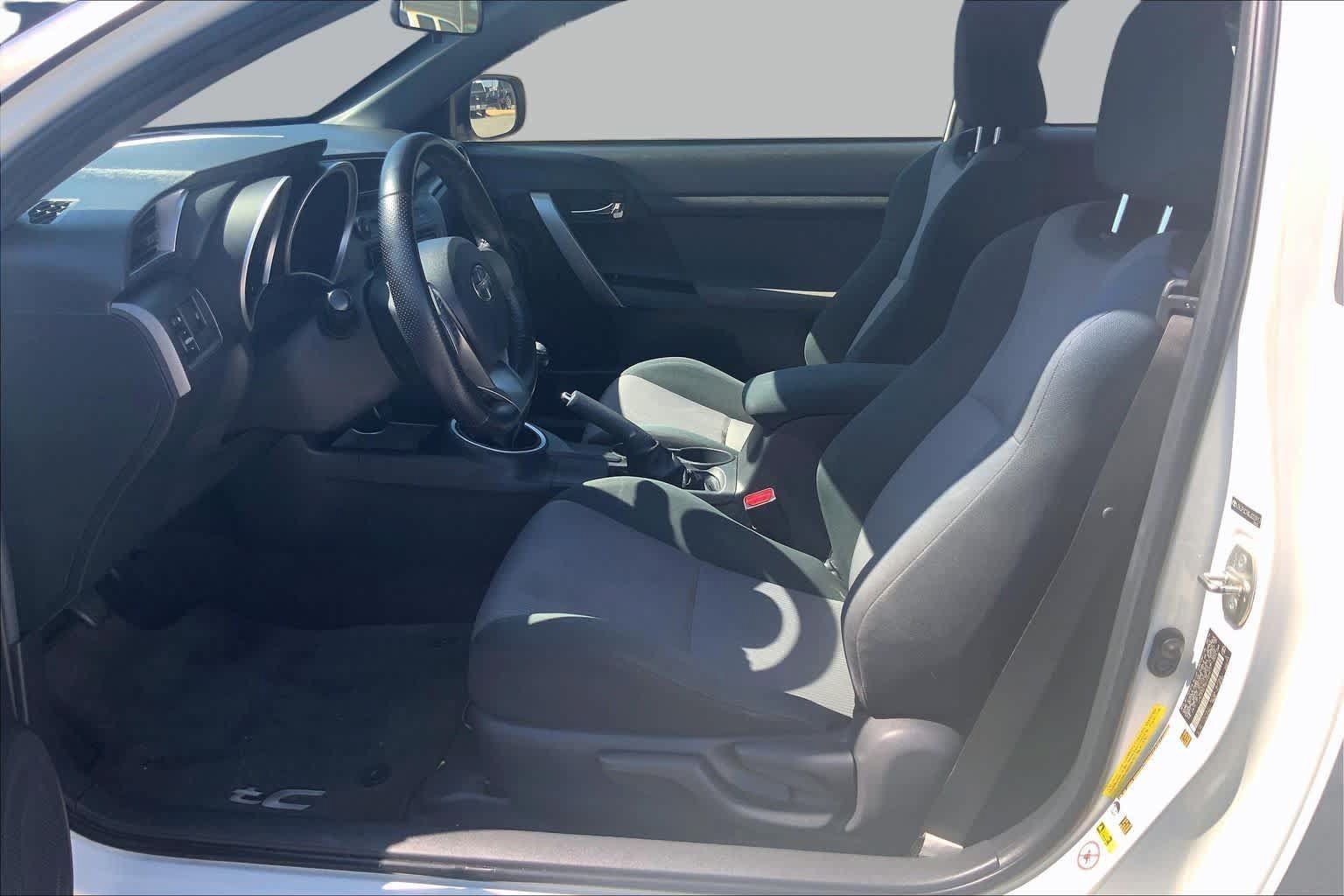 Used 2016 Scion tC FWD image 8