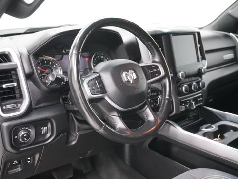 Used 2022 RAM 1500 Big Horn w/ Night Edition AWD/4WD image 11