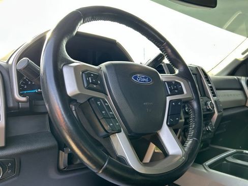 Used 2018 Ford F250 Lariat image 35