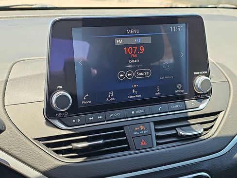 Certified 2025 Nissan Altima 2.5 S FWD image 21