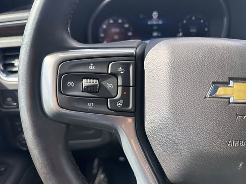 Used 2023 Chevrolet Suburban Premier AWD/4WD image 17