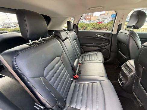 Used 2017 Ford Edge SEL w/ Equipment Group 201A image 36