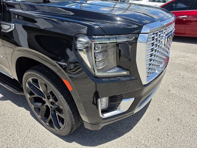 Used 2023 GMC Yukon Denali RWD image 9