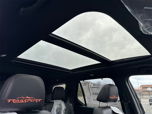 New 2025 Honda Pilot TrailSport image 12