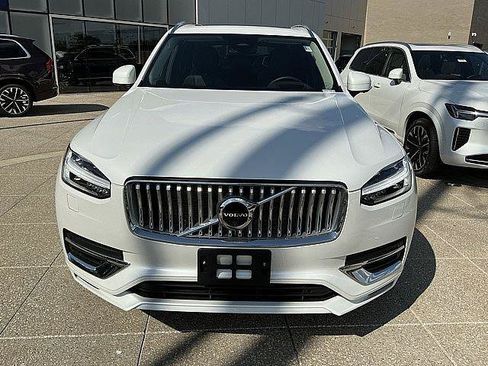 Certified 2024 Volvo XC90 T8 Ultimate w/ Protection Package Premier AWD/4WD image 12