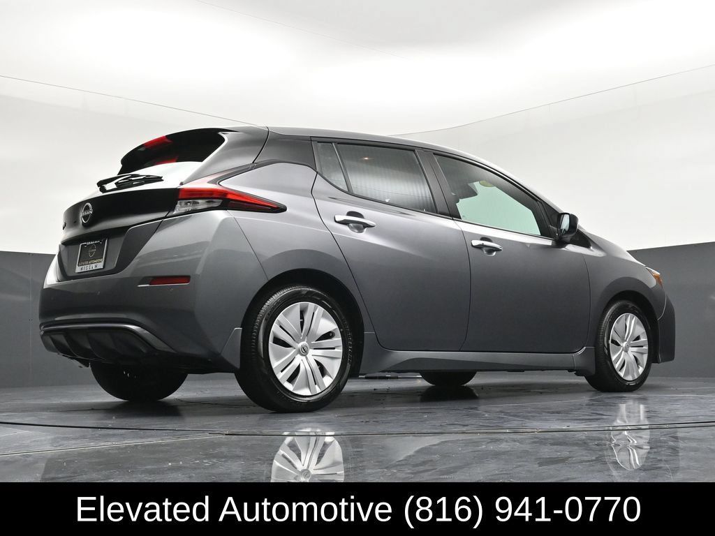 Used 2025 Nissan Leaf S FWD image 28