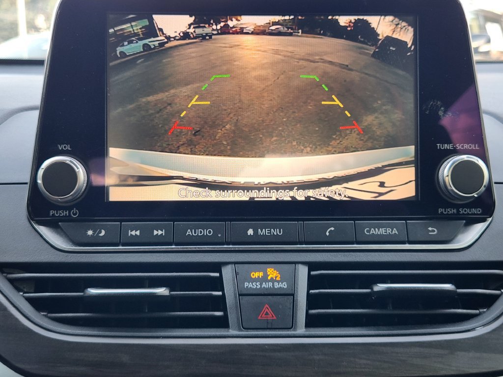 Used 2025 Nissan Altima 2.5 SV FWD image 18