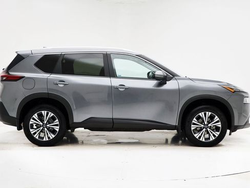 Used 2023 Nissan Rogue SV w/ SV Premium B Package image 3