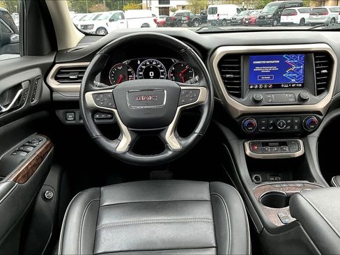 Used 2021 GMC Acadia Denali w/ Denali Technology Package image 5
