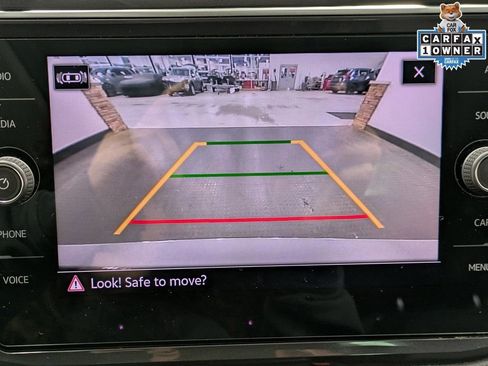 Used 2021 Volkswagen Tiguan SE w/ Panoramic Sunroof Package image 15