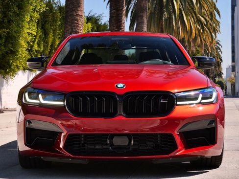 Used 2022 BMW M5 w/ Competition Package image 2