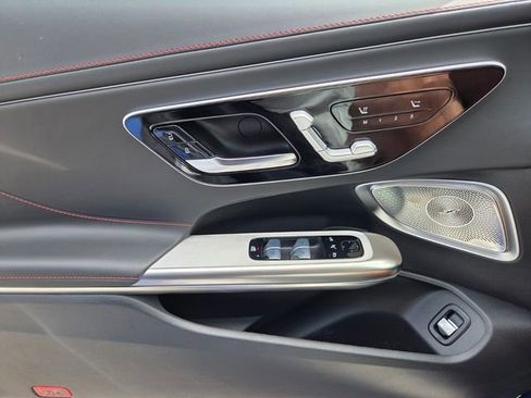 Used 2025 Mercedes-Benz CLE 53 AMG 4MATIC Cabriolet image 21