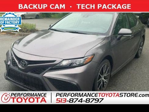 Used 2024 Toyota Camry SE FWD image 1