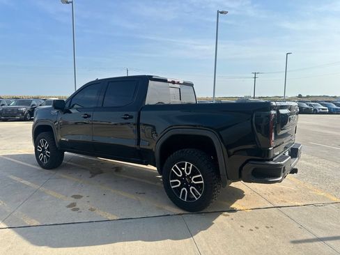 Used 2020 GMC Sierra 1500 AT4 w/ AT4 Premium Package AWD/4WD image 5