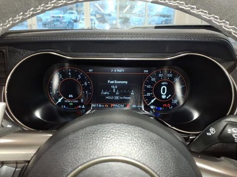 Used 2022 Ford Mustang Shelby GT500 w/ Technology Package image 19