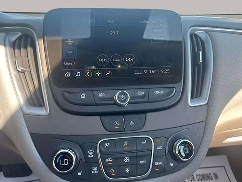 Used 2024 Chevrolet Malibu LT FWD image 10