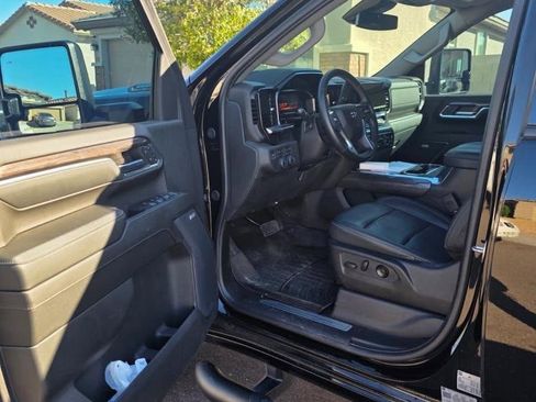 Certified 2024 Chevrolet Silverado 2500 LTZ w/ LTZ Plus Package image 6