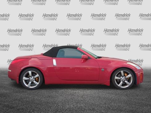 Used 2006 Nissan 350Z Grand Touring RWD image 11