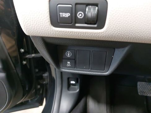 Used 2018 Honda Accord LX image 25