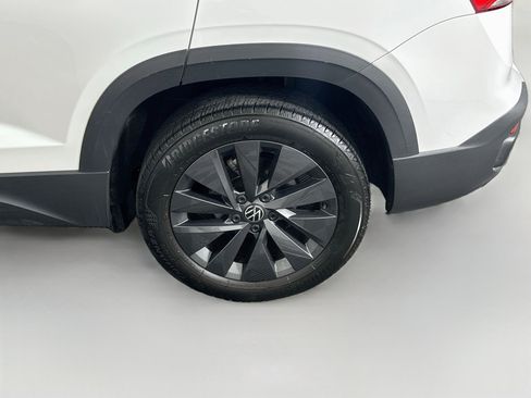 Used 2024 Volkswagen Taos S FWD image 11