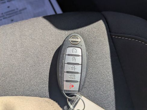 Used 2024 Nissan Altima 2.5 SV image 21