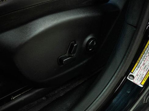 Used 2018 Jeep Cherokee Limited image 15