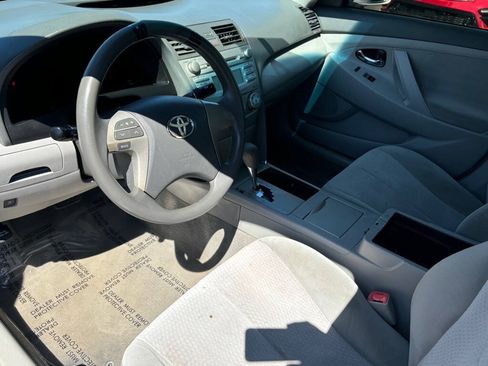 Used 2011 Toyota Camry FWD image 7