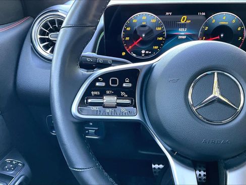 Certified 2023 Mercedes-Benz GLB 250 4MATIC image 24