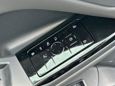 New 2027 Audi SQ6 e-tron Premium AWD/4WD image 13