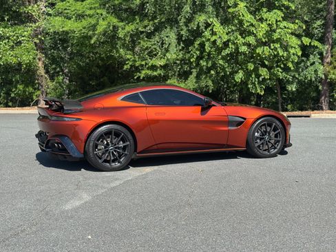 Used 2020 Aston Martin V8 Vantage Coupe RWD image 13