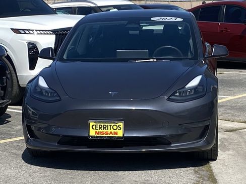 Used 2023 Tesla Model 3 Standard Range RWD image 7