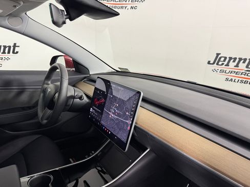 Used 2020 Tesla Model 3 Long Range image 28