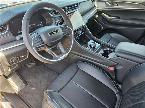 New 2024 Jeep Grand Cherokee L Limited w/ Luxury Tech Group II image 3