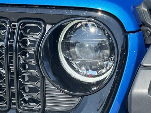 Used 2026 Jeep Wrangler Unlimited Sport AWD/4WD image 9
