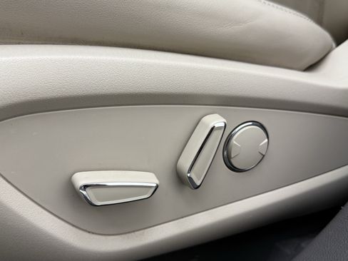 Used 2019 Lincoln Nautilus Reserve FWD image 29