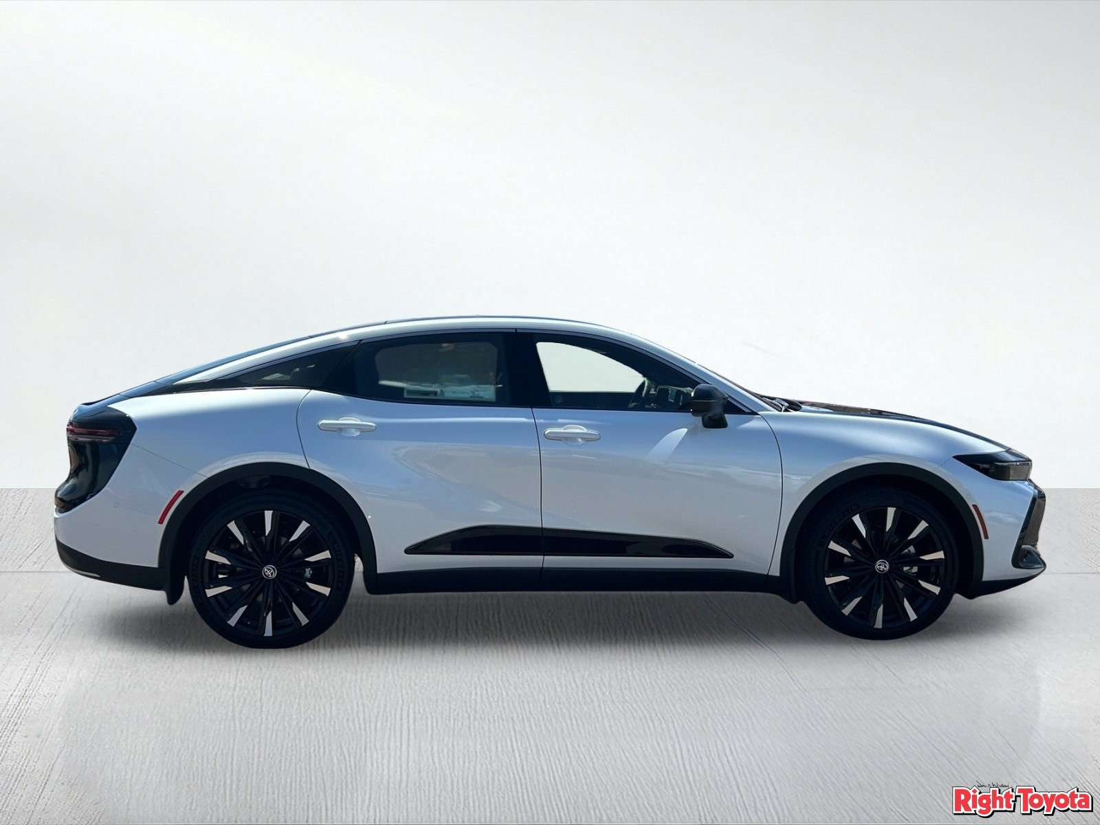New 2026 Toyota Crown Platinum AWD/4WD image 7