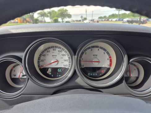 Used 2010 Dodge Challenger R/T image 25