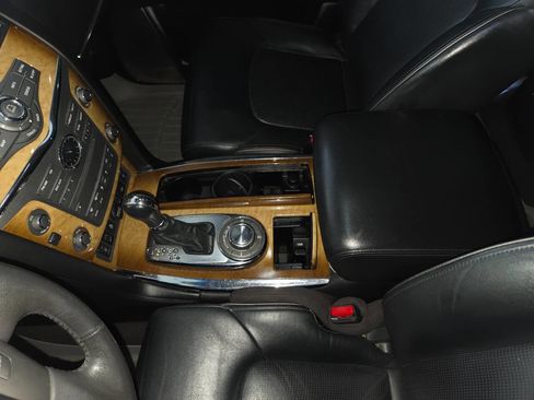 Used 2014 INFINITI QX80 4WD w/ Theater Package image 17