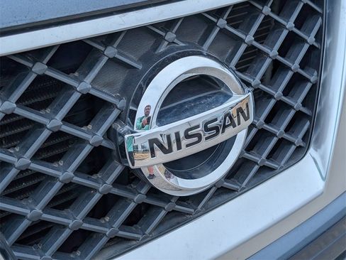 Used 2019 Nissan Frontier Desert Runner image 10