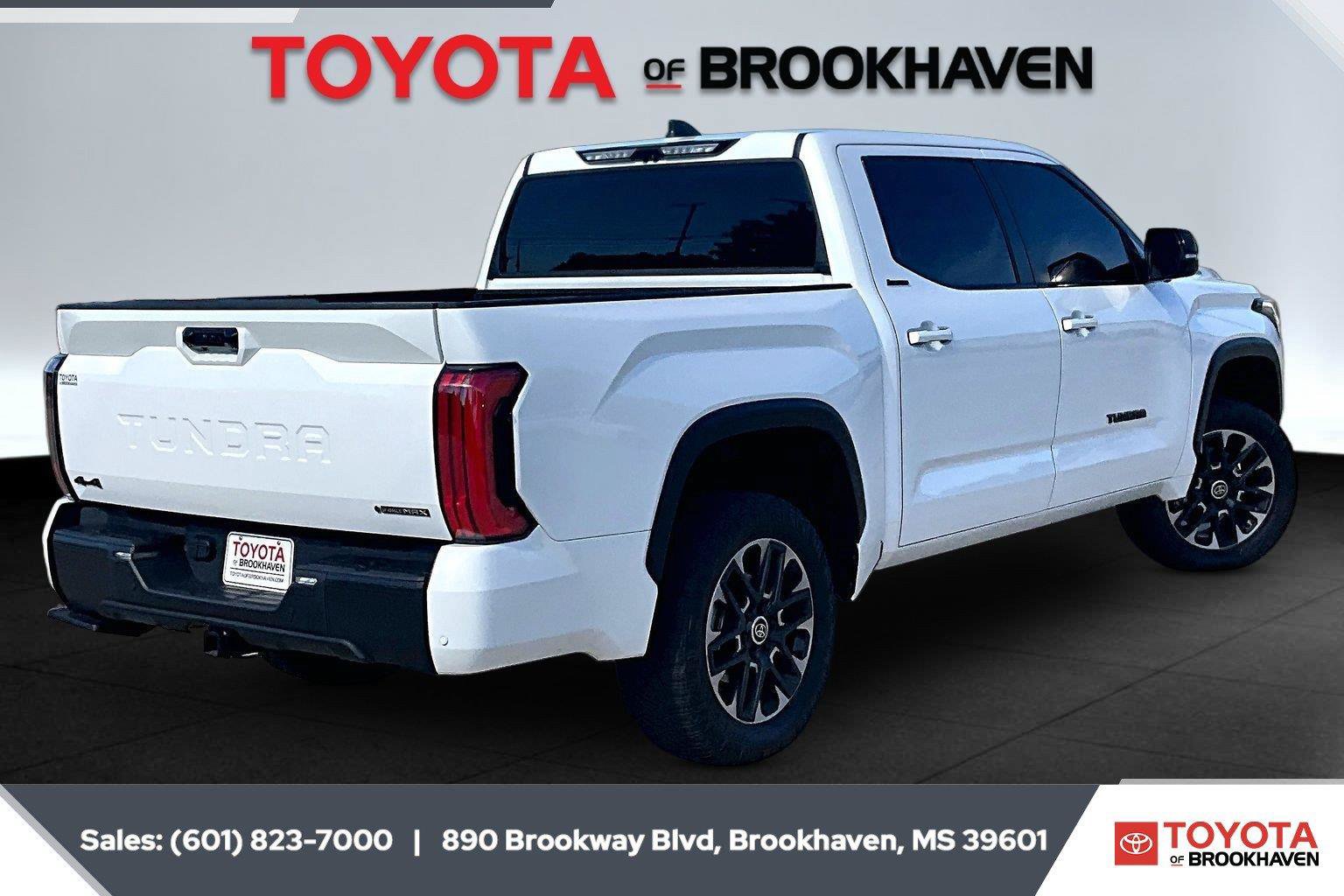 Used 2025 Toyota Tundra Limited AWD/4WD image 11