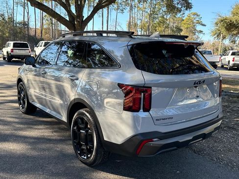 Used 2025 Kia Sorento SX Prestige w/ Olive Brown Leather Package image 3