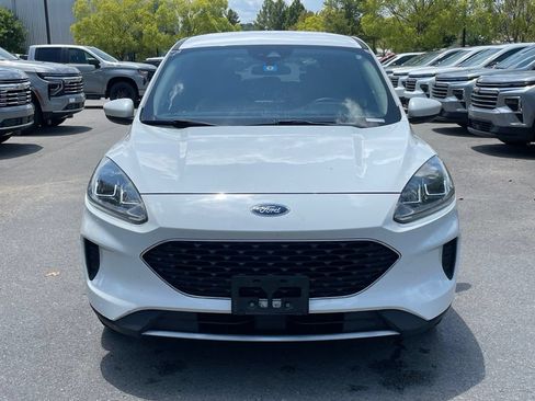 Used 2020 Ford Escape SE FWD image 2